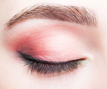 Perfectionnement. Sourcils Eye-liner et Lèvres